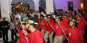 El desfile de las antochas es parte de estas fiestas patrias en Panamá. Foto presidencia.