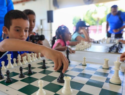 El ajedrez, oficialmente es parte de la asignatura de educación física 